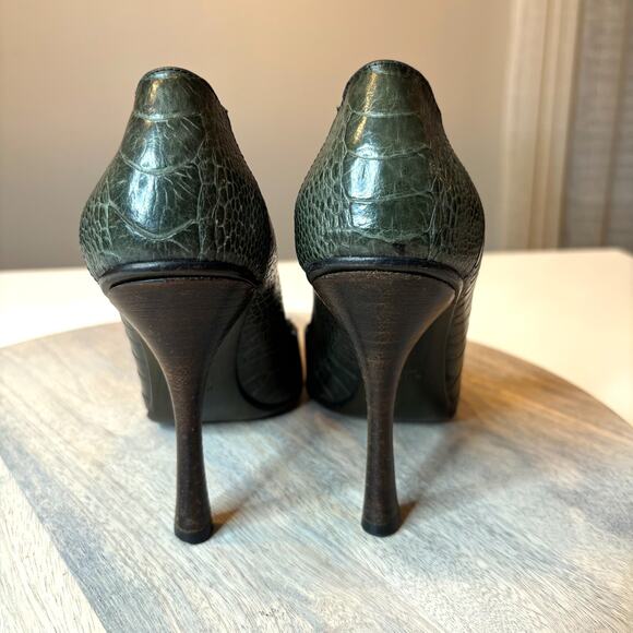 Gucci Snakeskin Embossed Pointed-Toe Dark Green Leather Pumps Italy US Size 7 - Picture 9 of 14